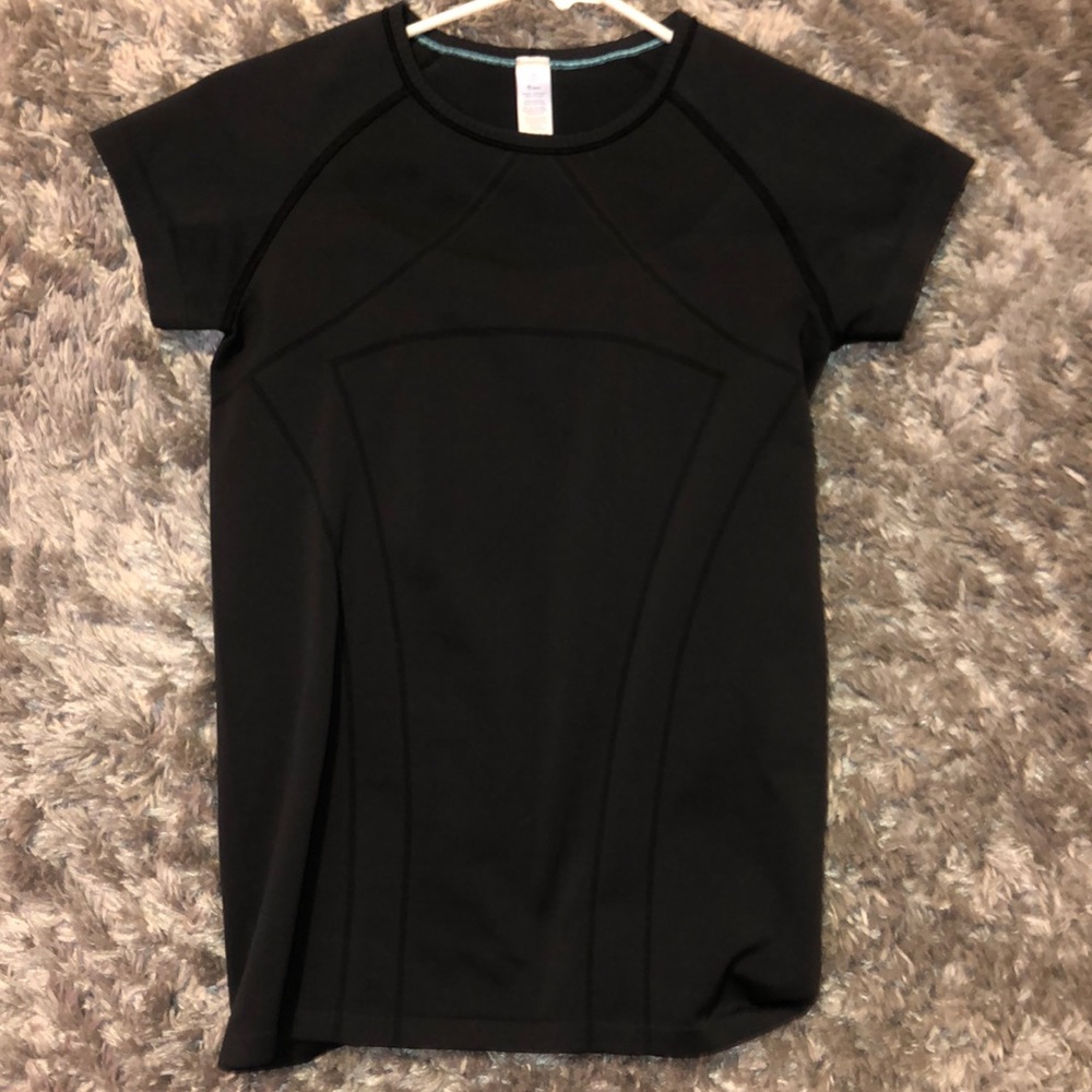 athletic top